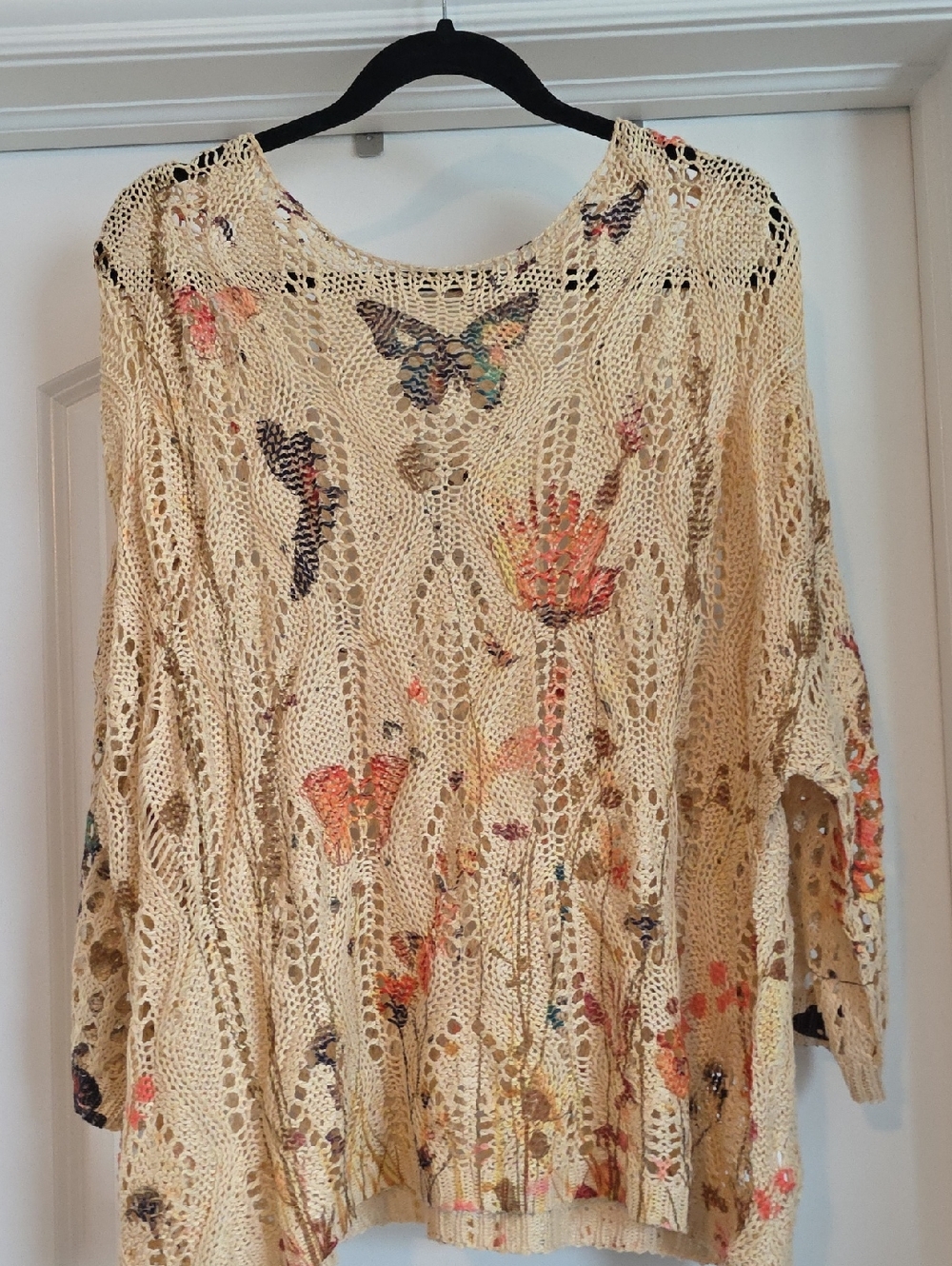 EUC Oversized Small (More Like 1X) Boutique Open-Knit Butterfly Floral Sweater